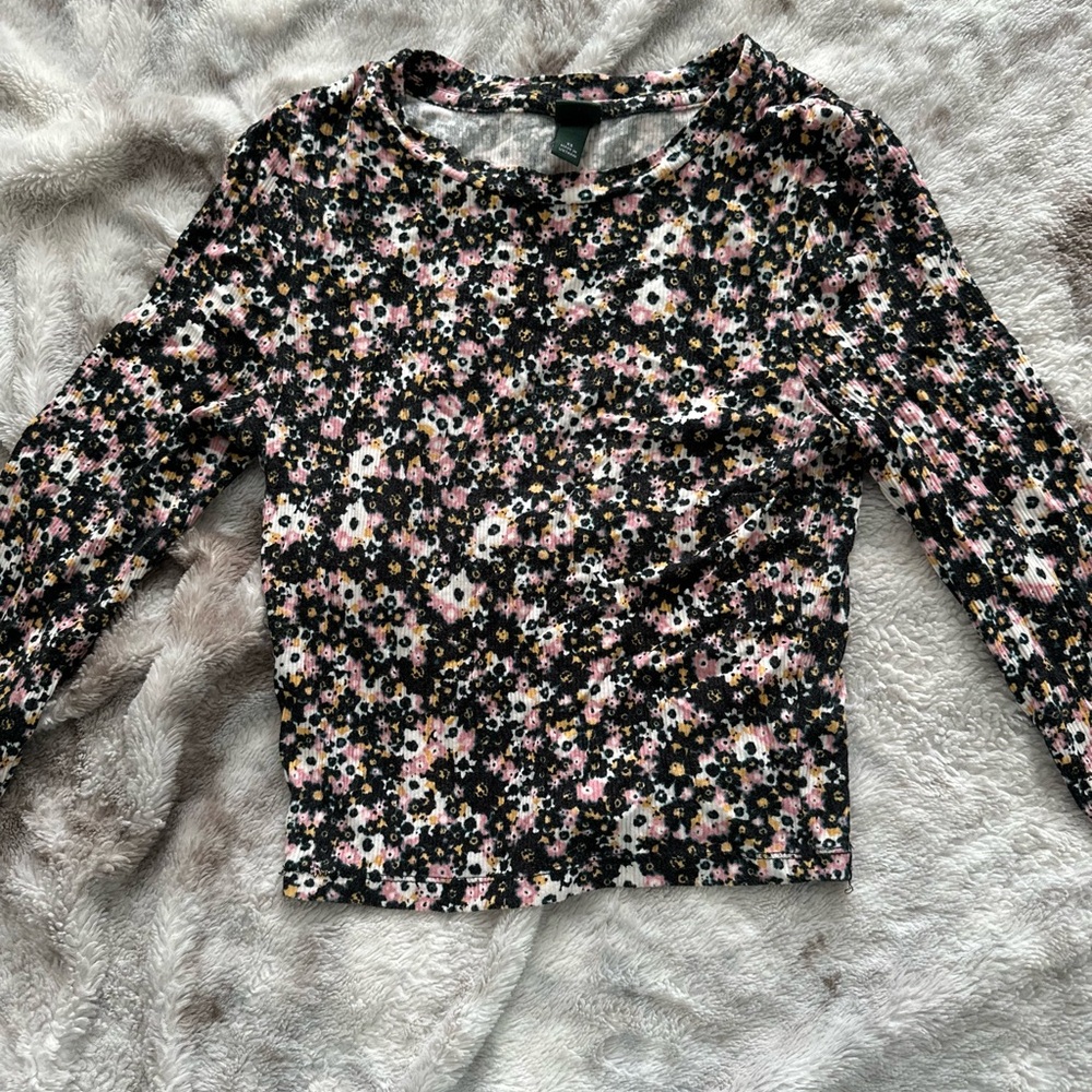 Wild Fable Black and Pink Long Sleeve Tee